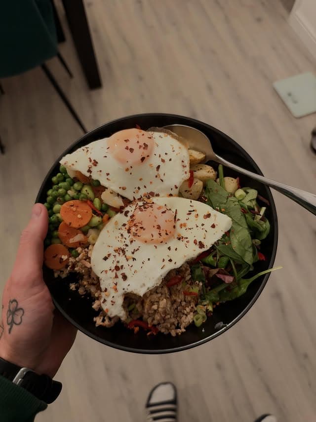 If in doubt just slap two eggs on it